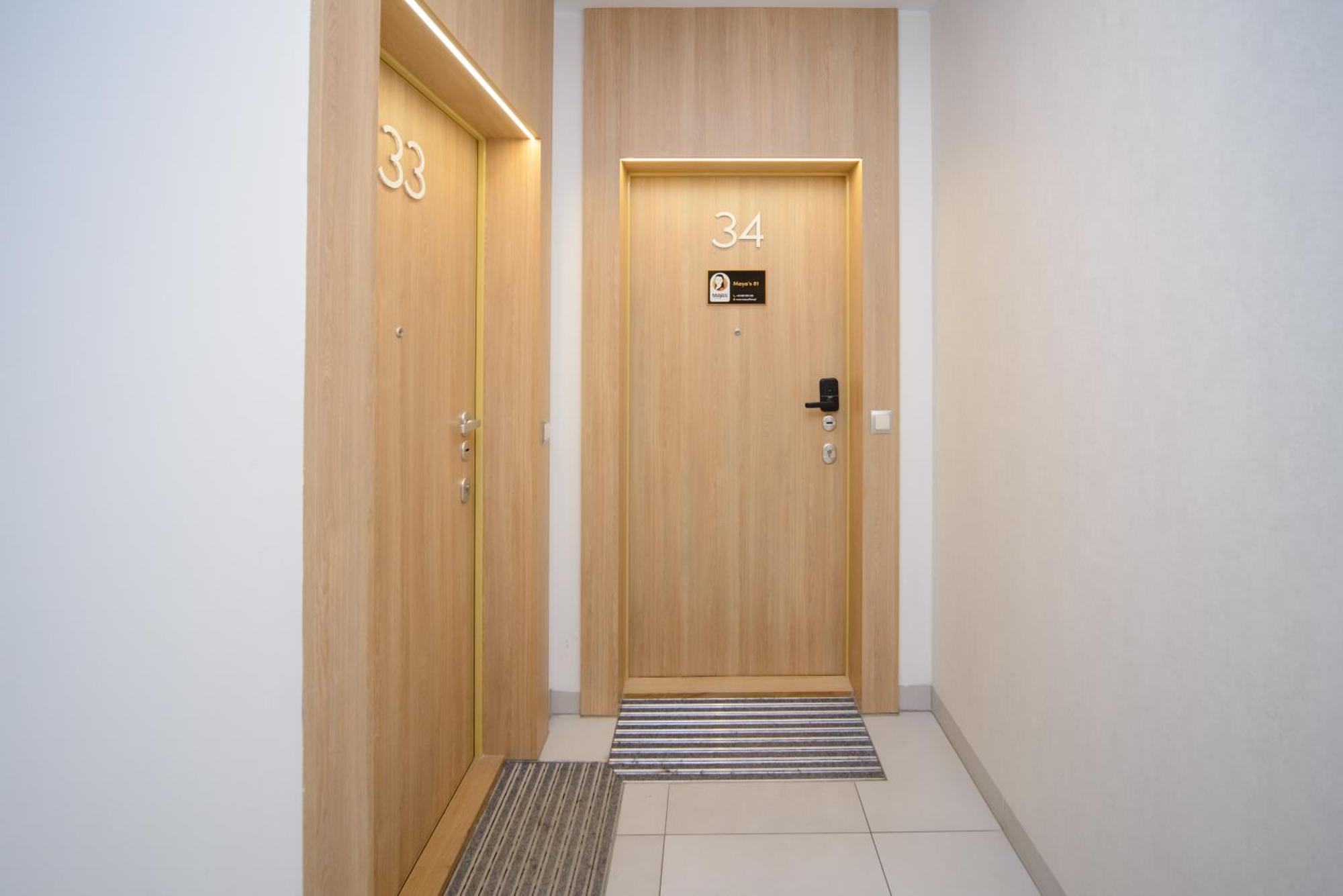 Apartment Maya's Flats & 81 - 3 Flat In Garnizon